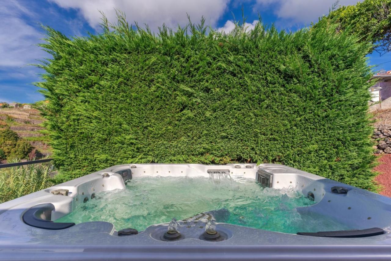 Cozy Villa Flora By Hr Madeira Estreito Da Calheta Extérieur photo